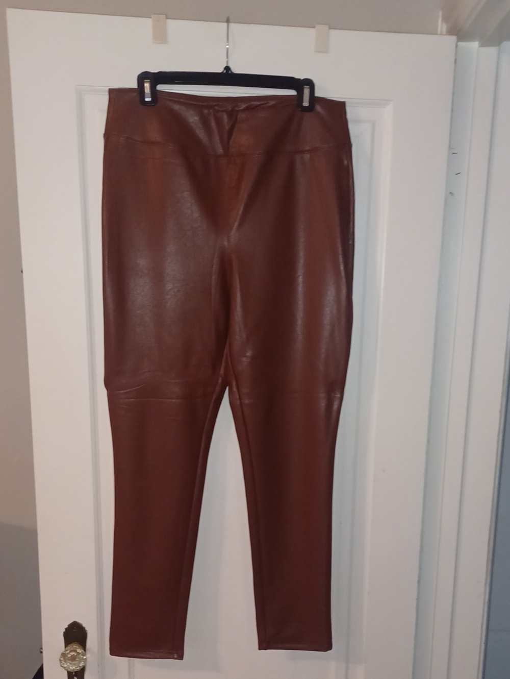 Faux Leather High-Waist Leggings - Brown
